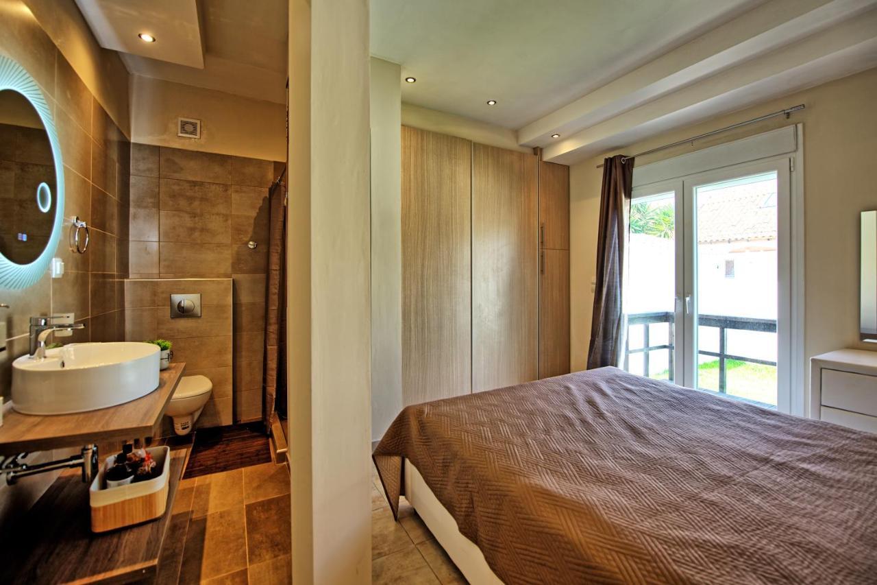Beach Villa Christina By Posarellivillas أخارافي المظهر الخارجي الصورة